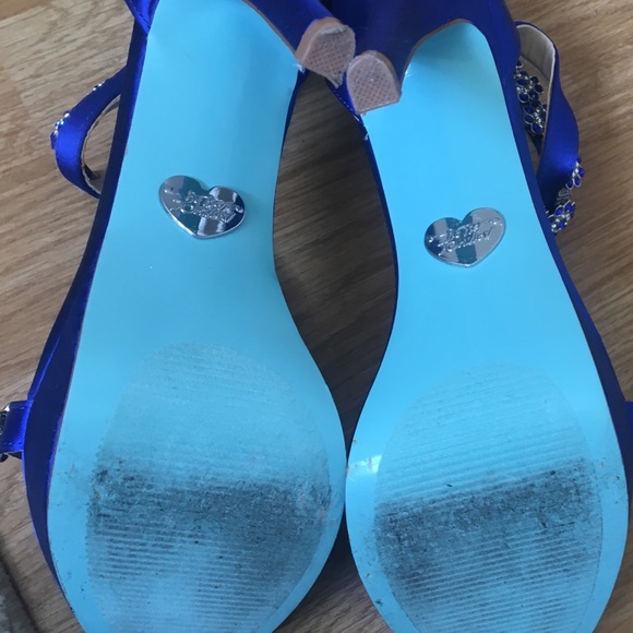 Blue by Betsey Johnson Royal Blue with Flowers 6.5 - Picture 5 of 7